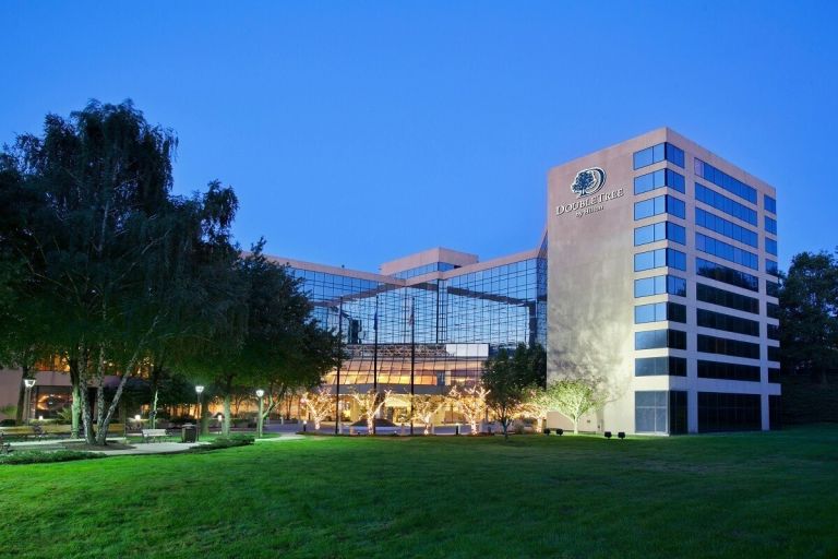 Exterior shot of the Hilton Stamford DoubleTree hotel